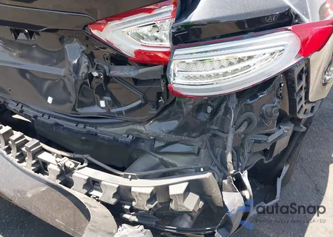 2015 Ford Fusion Energi Titanium z USA, uszkodzony, nr VIN 3FA6P0SU2FR284235